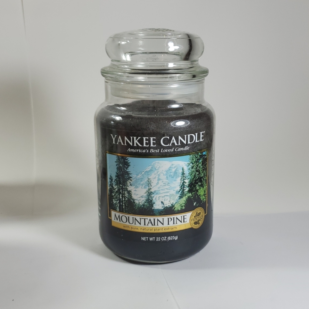 Yankee Candle "Mountain Pine"